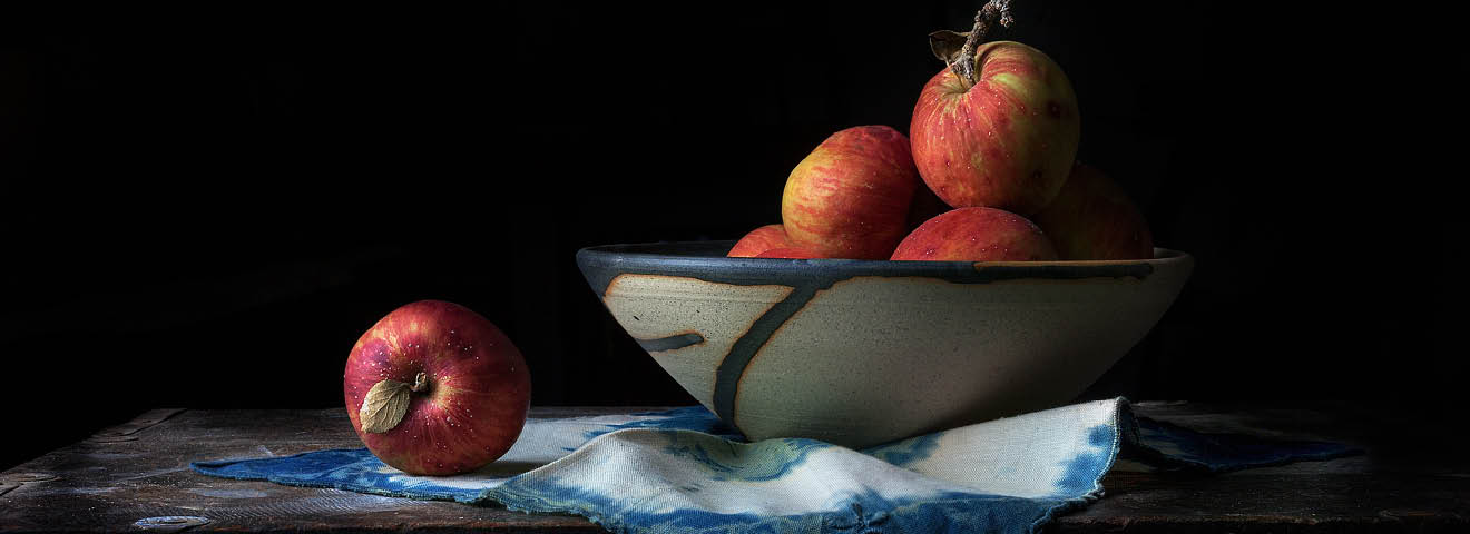 Brookeclunie 1320x480 Stilllifeapples